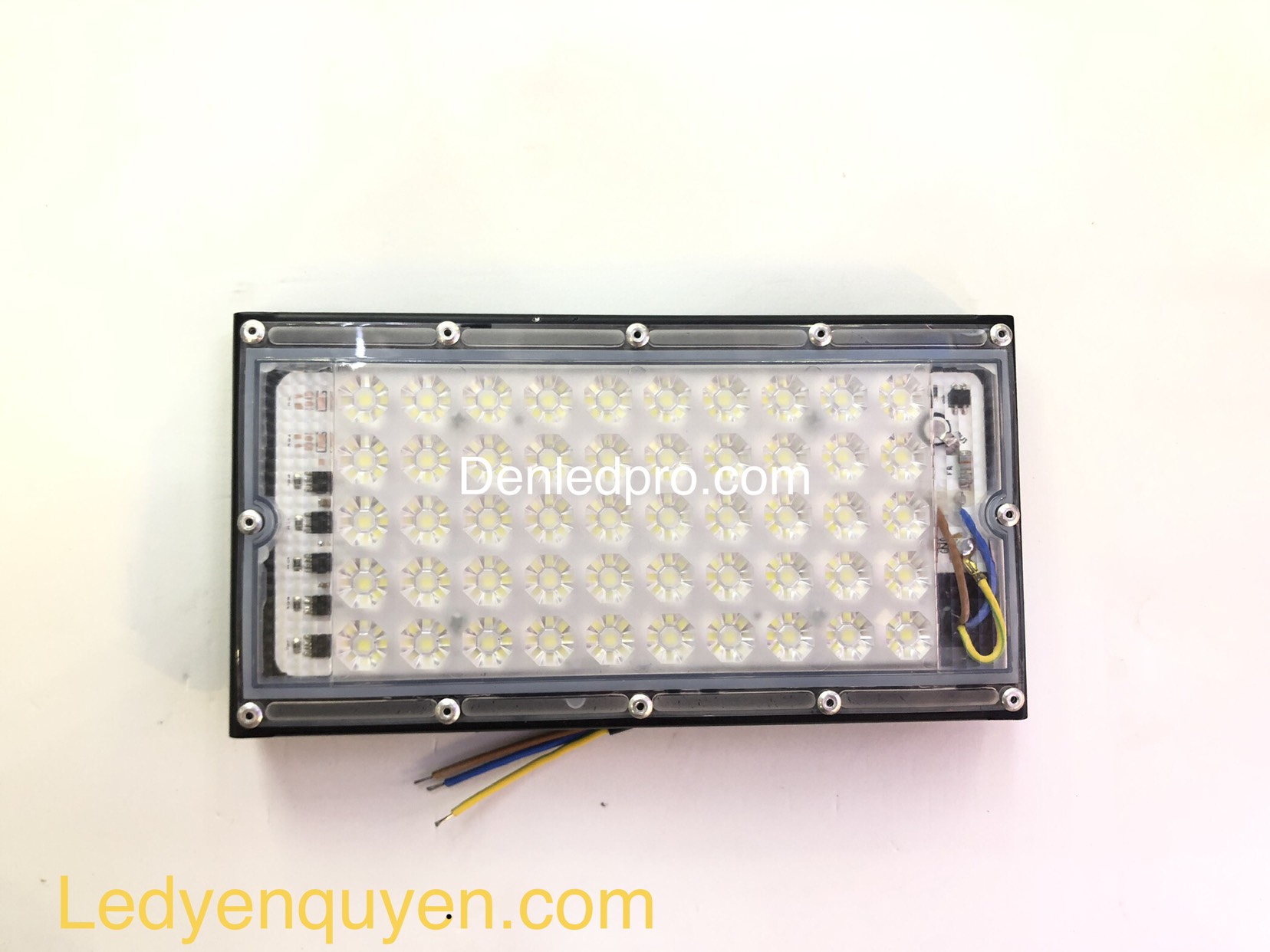 Äèn Pha LED Modum 50W Trắng Mini Trong  Äèn Pha LED Modum 50W Trắng Mini Trong