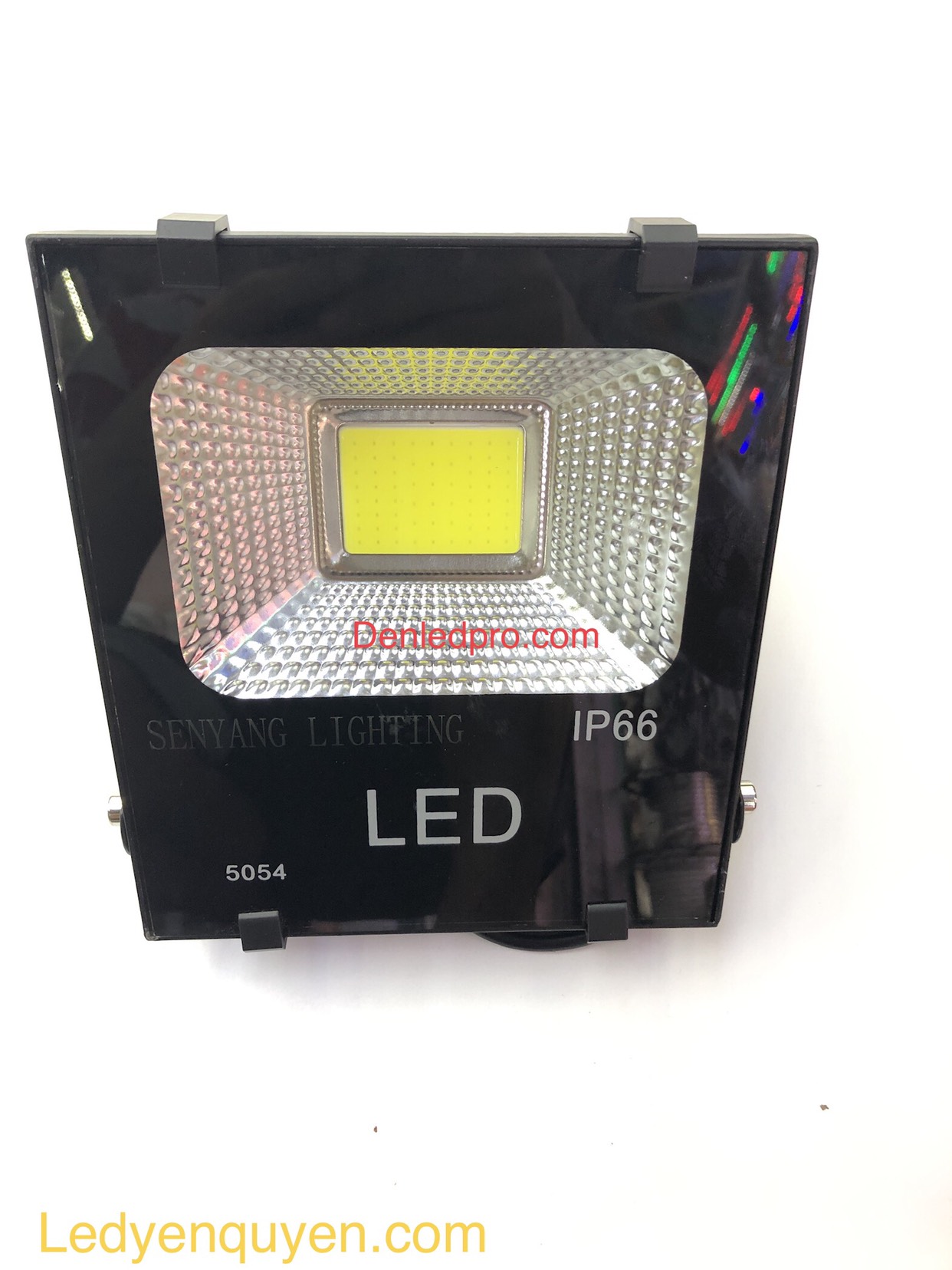 Äèn Pha LED 30W Senyang Light  Äèn Pha LED 30W Senyang Light